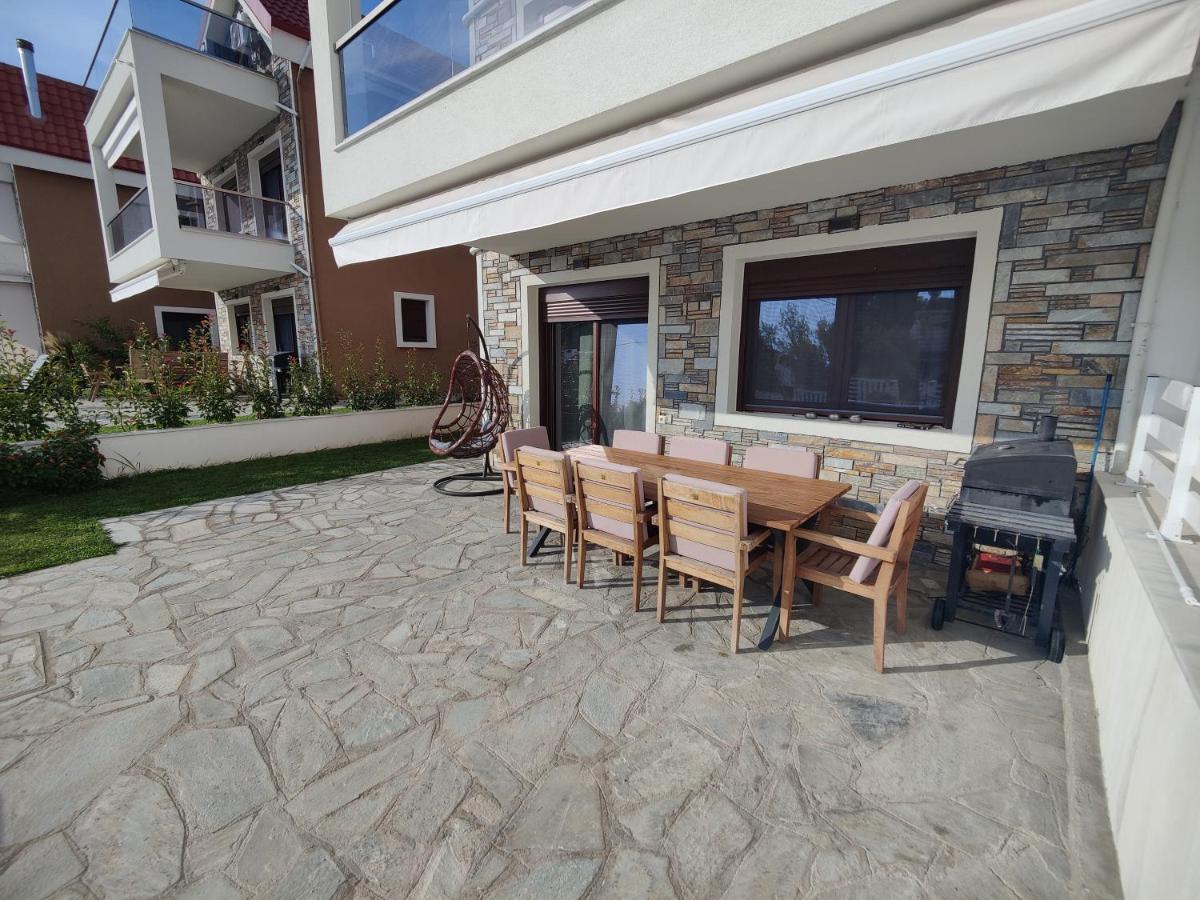 Villa Cassiopeia Nikiti  Esterno foto